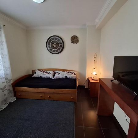 נאזרה Guesthouse, Ap Verissimo מראה חיצוני תמונה
